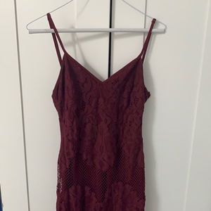 Tobi maroon lace long dress low back size s.